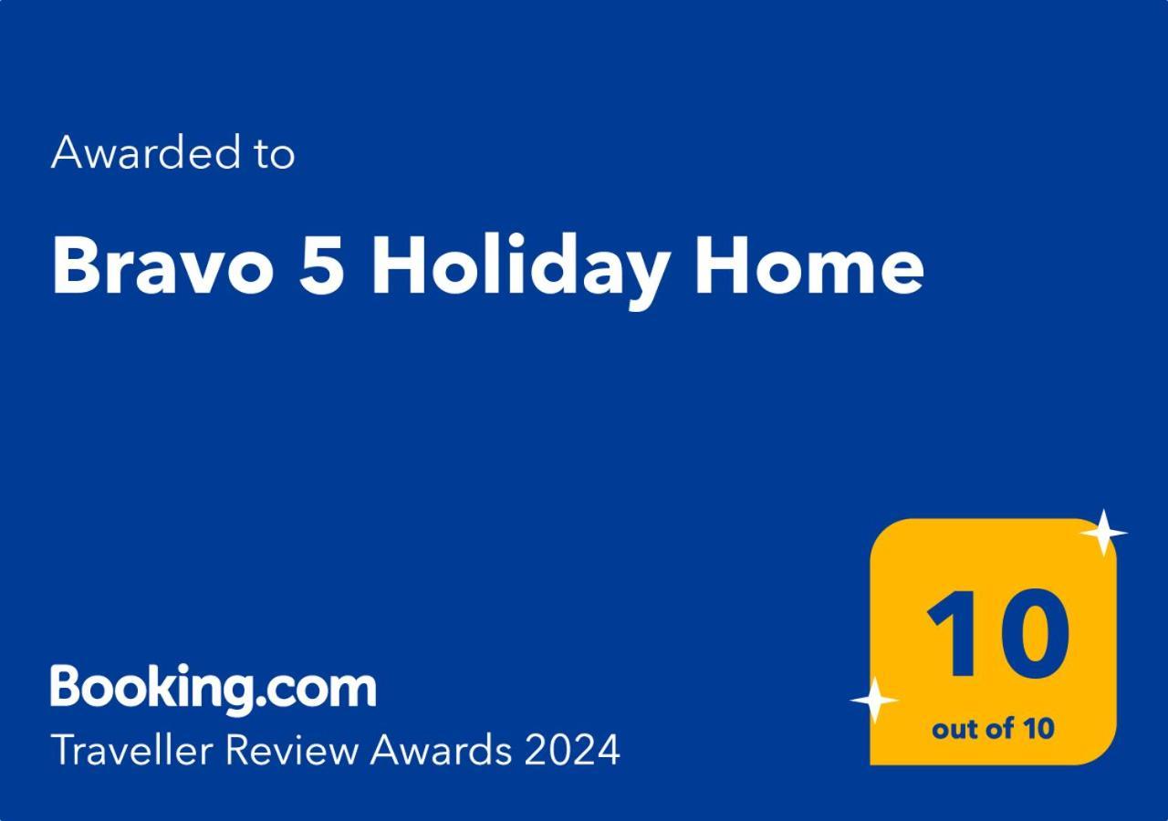 Bravo 5 Holiday Home サニービーチ エクステリア 写真